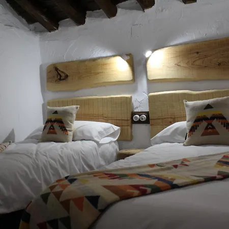 Cortijo Wenceslao Ii * Mures (Jaen)