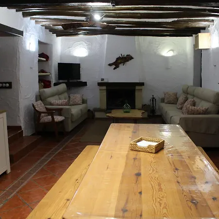 Cortijo Wenceslao Ii * Mures (Jaen)